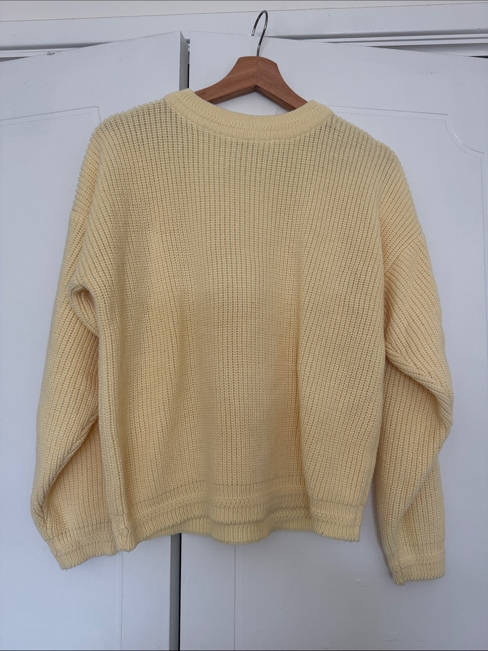 Classic Crewneck Women’s Sweater in Pale Yellow